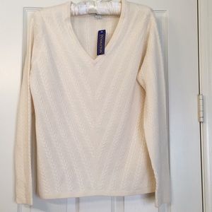 PENDLETON Beautiful cream NWT 100% wool sweater